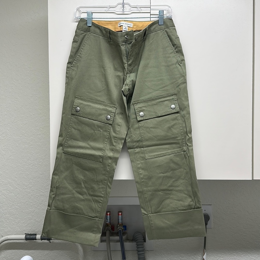 Banana Republic Stretch Ladies Cropped Cargo Pants